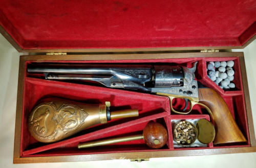 1860 Colt Revolver in case